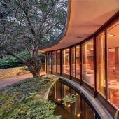 Frank Lloyd Wright Glass House Illinois